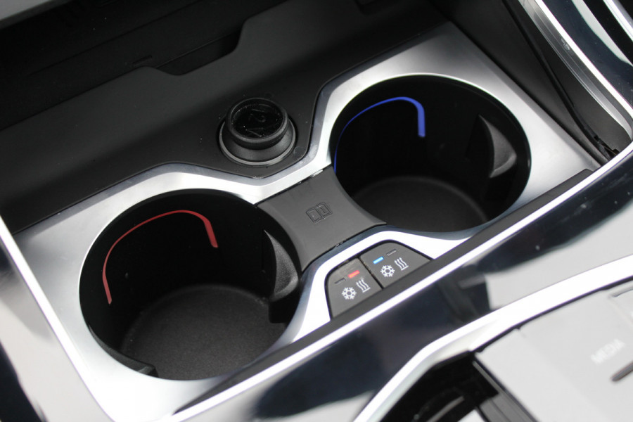BMW X5 xDrive50e M-Sport Pro | Vierwielbesturing | Stoelverwarming/koeling | Panoramadak | Trekhaak |