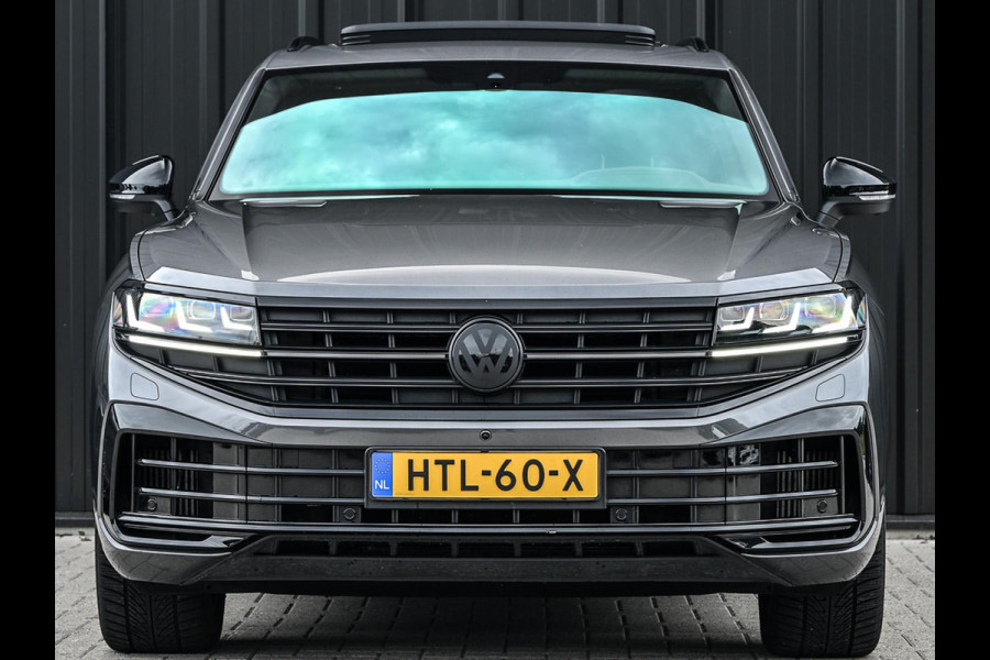 Volkswagen Touareg 3.0 TSi eHybrid 4MOTION Elegance | Panoramadak | Luchtvering | Stoelventilatie + Massage | HUD | 360 Camera | Ambiance Interieur | Trekhaak | Adaptive Cruise | IQ Light |