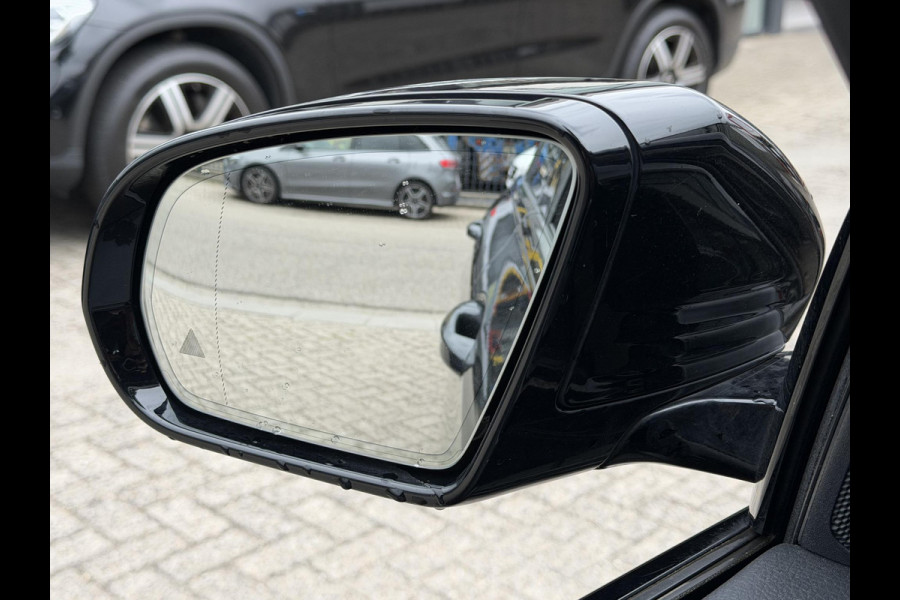 Mercedes-Benz E-Klasse Estate 300 e AMG Line 18"/Trekhaak/Panoramadak/Burmester/Dodehoek/360 camera/Elektrische klep/Apple Carplay & Android Auto