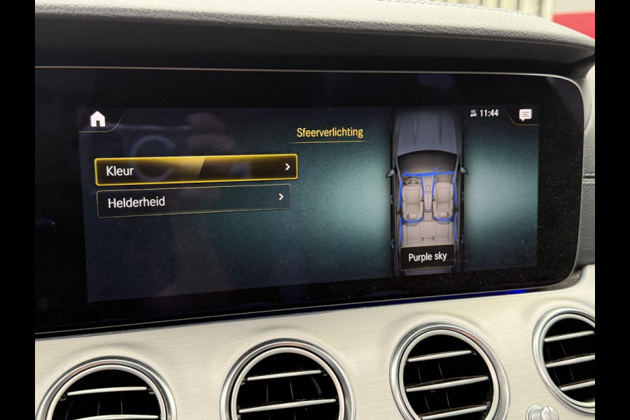 Mercedes-Benz E-Klasse Estate 300 e AMG Line 18"/Trekhaak/Panoramadak/Burmester/Dodehoek/360 camera/Elektrische klep/Apple Carplay & Android Auto