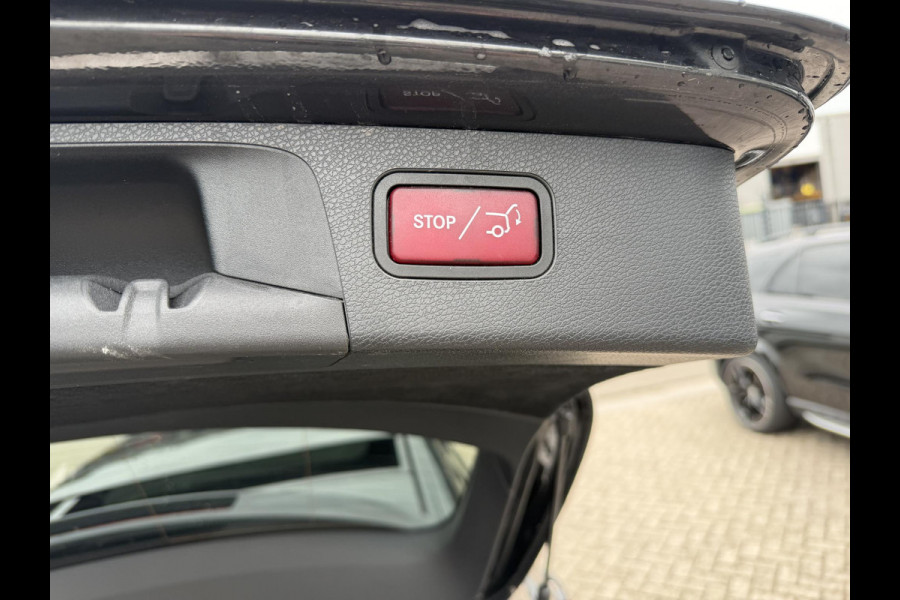 Mercedes-Benz E-Klasse Estate 300 e AMG Line 18"/Trekhaak/Panoramadak/Burmester/Dodehoek/360 camera/Elektrische klep/Apple Carplay & Android Auto