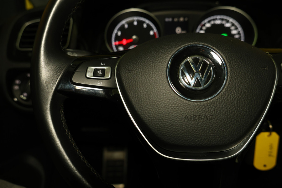 Volkswagen Golf 1.5 TSI Highline AVM DSG LED NAVI CLIMA PDC BT STOELVERWARMING"18