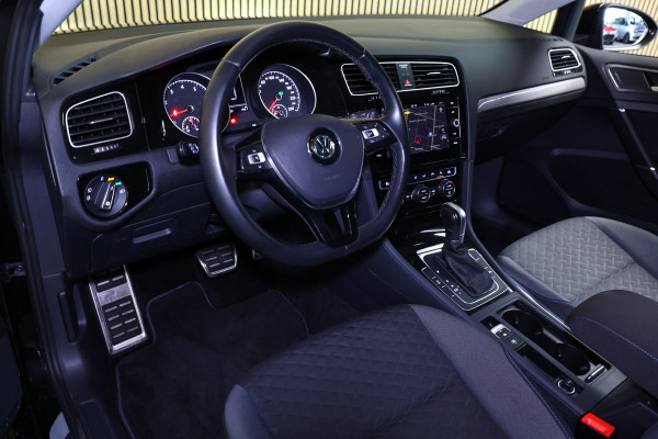 Volkswagen Golf 1.5 TSI Highline AVM DSG LED NAVI CLIMA PDC BT STOELVERWARMING"18
