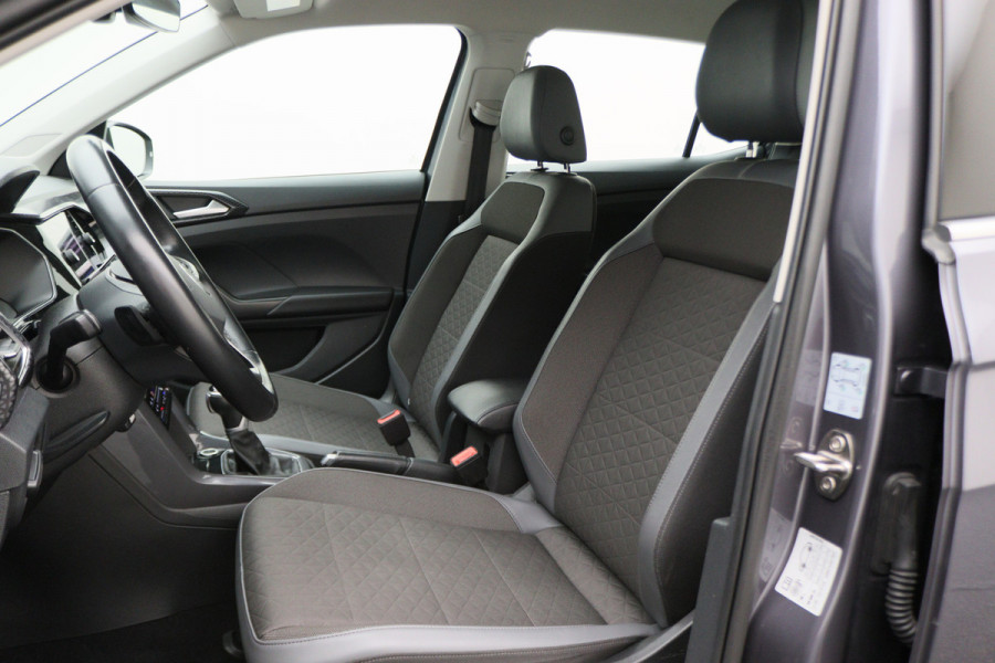 Volkswagen T-Cross 1.0 TSI Style LED, Apple Carplay, Lane Assist, ACC, Stoelverwarming, PDC