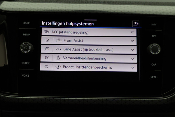 Volkswagen T-Cross 1.0 TSI Style LED, Apple Carplay, Lane Assist, ACC, Stoelverwarming, PDC