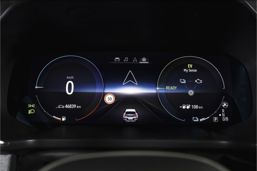 Renault Captur 1.6 E-Tech Plug-in Hybrid 160 Intens | Trekhaak | Cruise | PDC | NAV | ECC | DAB | LM 18" |