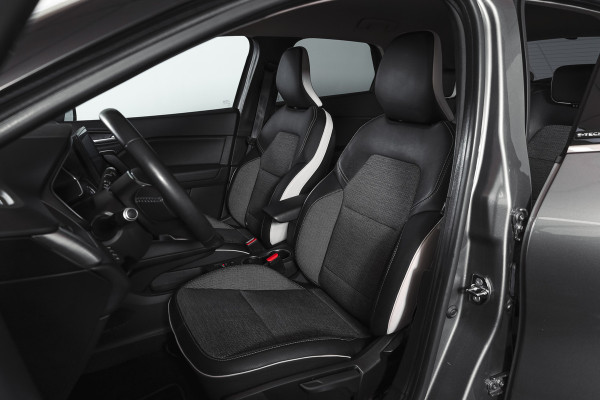 Renault Captur 1.6 E-Tech Plug-in Hybrid 160 Intens | Trekhaak | Cruise | PDC | NAV | ECC | DAB | LM 18" |