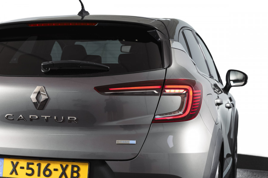 Renault Captur 1.6 E-Tech Plug-in Hybrid 160 Intens | Trekhaak | Cruise | PDC | NAV | ECC | DAB | LM 18" |