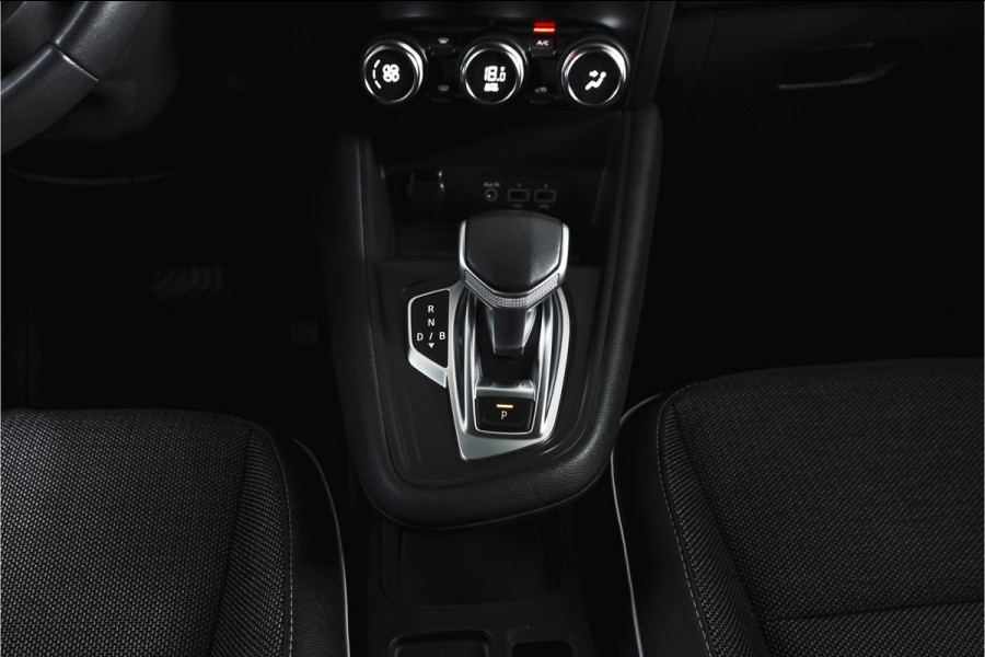 Renault Captur 1.6 E-Tech Plug-in Hybrid 160 Intens | Trekhaak | Cruise | PDC | NAV | ECC | DAB | LM 18" |