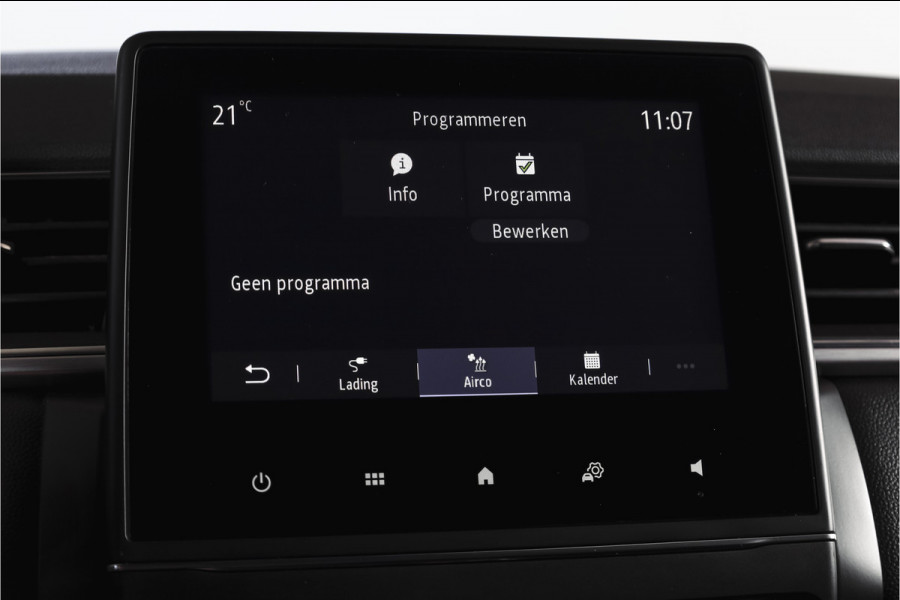 Renault Captur 1.6 E-Tech Plug-in Hybrid 160 Intens | Trekhaak | Cruise | PDC | NAV | ECC | DAB | LM 18" |