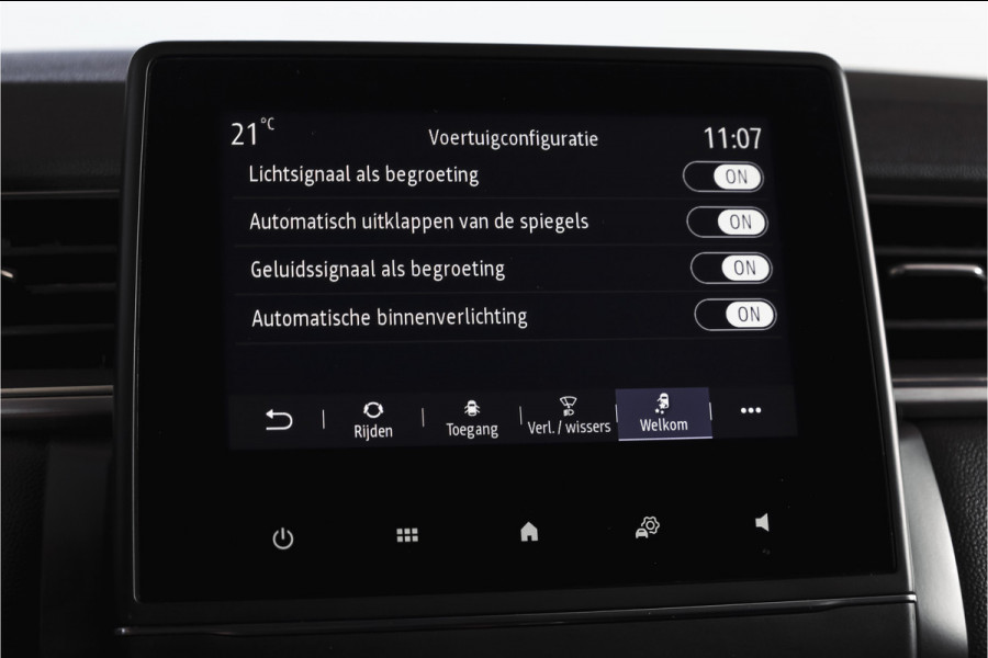 Renault Captur 1.6 E-Tech Plug-in Hybrid 160 Intens | Trekhaak | Cruise | PDC | NAV | ECC | DAB | LM 18" |