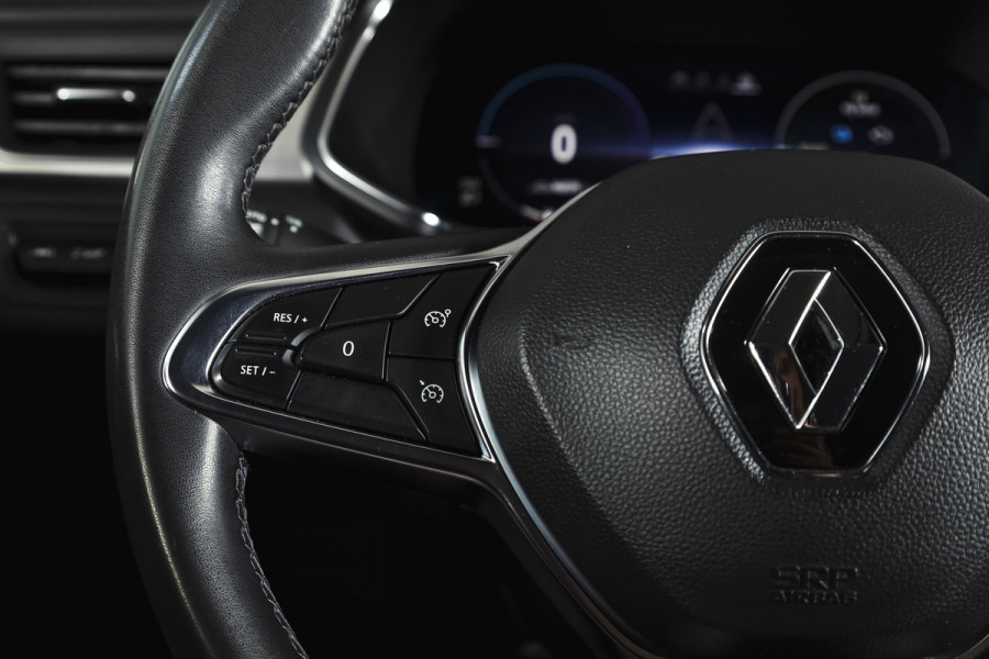 Renault Captur 1.6 E-Tech Plug-in Hybrid 160 Intens | Trekhaak | Cruise | PDC | NAV | ECC | DAB | LM 18" |