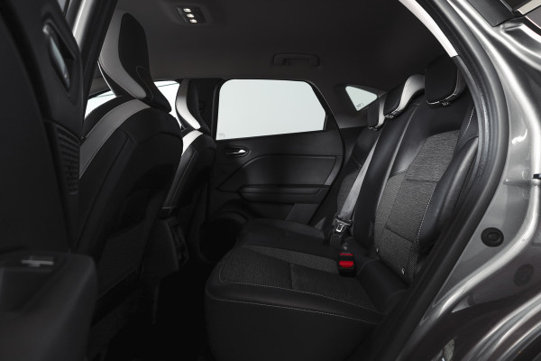 Renault Captur 1.6 E-Tech Plug-in Hybrid 160 Intens | Trekhaak | Cruise | PDC | NAV | ECC | DAB | LM 18" |