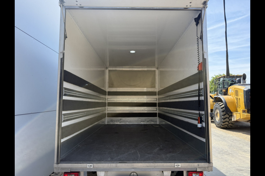 Mercedes-Benz Sprinter 317 1.9 CDI Automaat Bakwagen Laadklep Cruise Control Climate Control Meubelbak Koffer