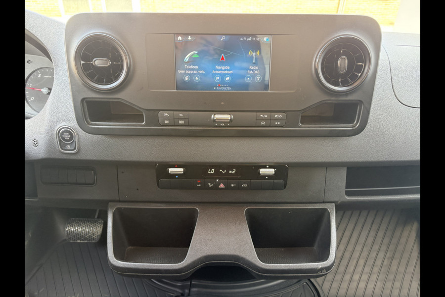 Mercedes-Benz Sprinter 317 1.9 CDI Automaat Bakwagen Laadklep Cruise Control Climate Control Meubelbak Koffer