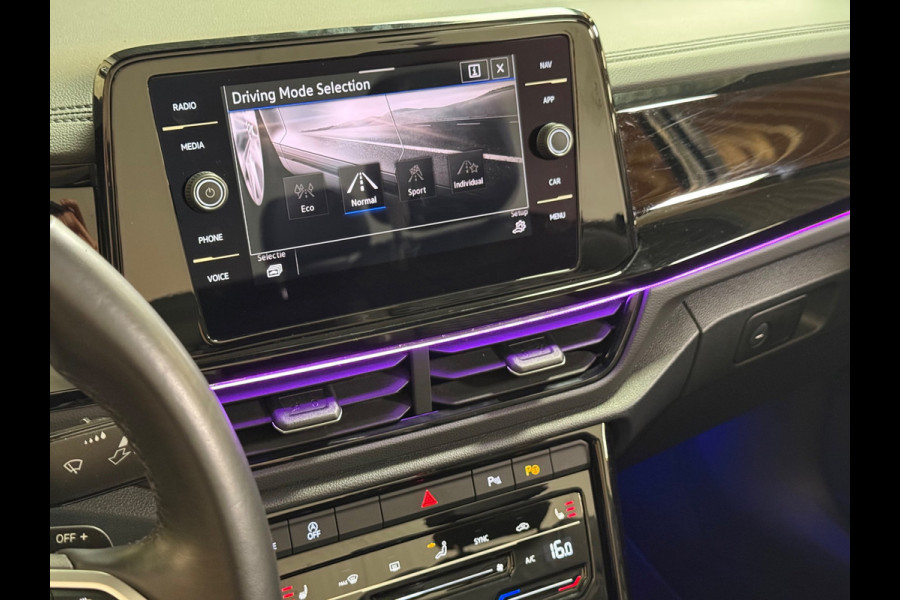 Volkswagen T-Roc Cabrio 1.5 TSI R-Line | Pano | Camera | Carplay | Sfeerverlichting | Led | Sportstoelen