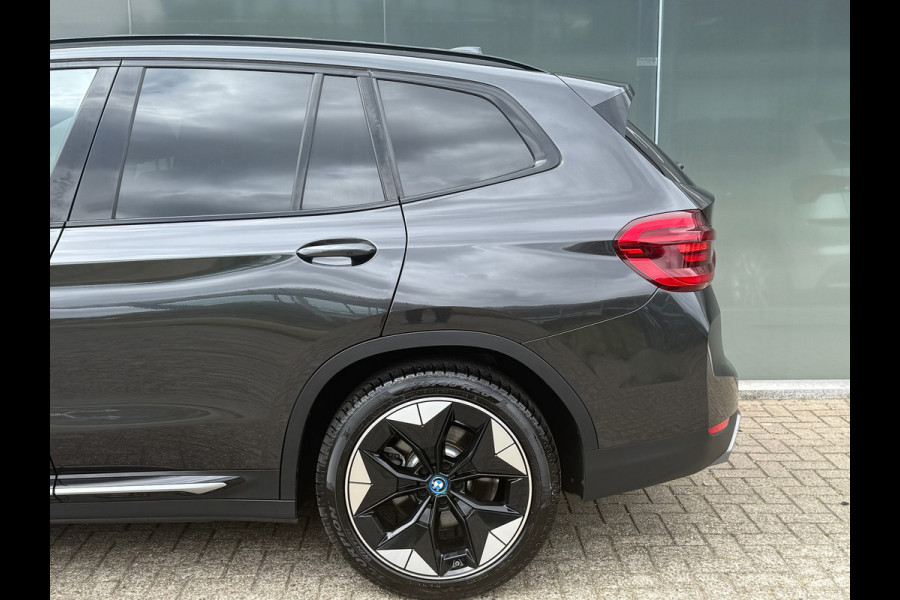 BMW iX3 High Executive 80 kWh Shadow Line 97% SOH PANO|Harman Kardon