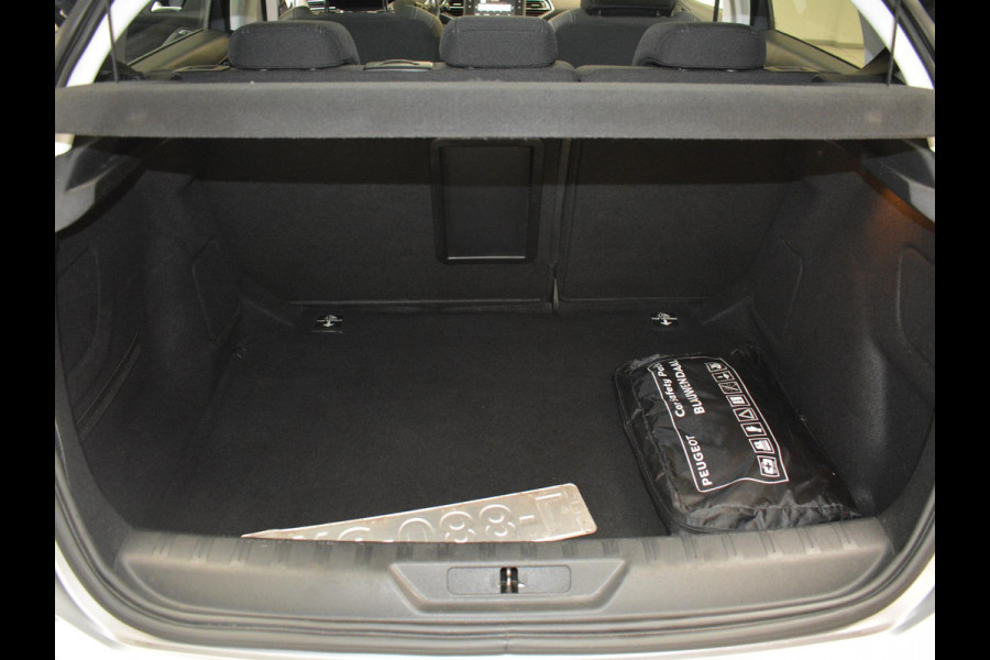 Peugeot 308 1.2 PureTech Allure | 130pk | Panoramadak | Trekhaak | Climate Control | Parkeersensoren |