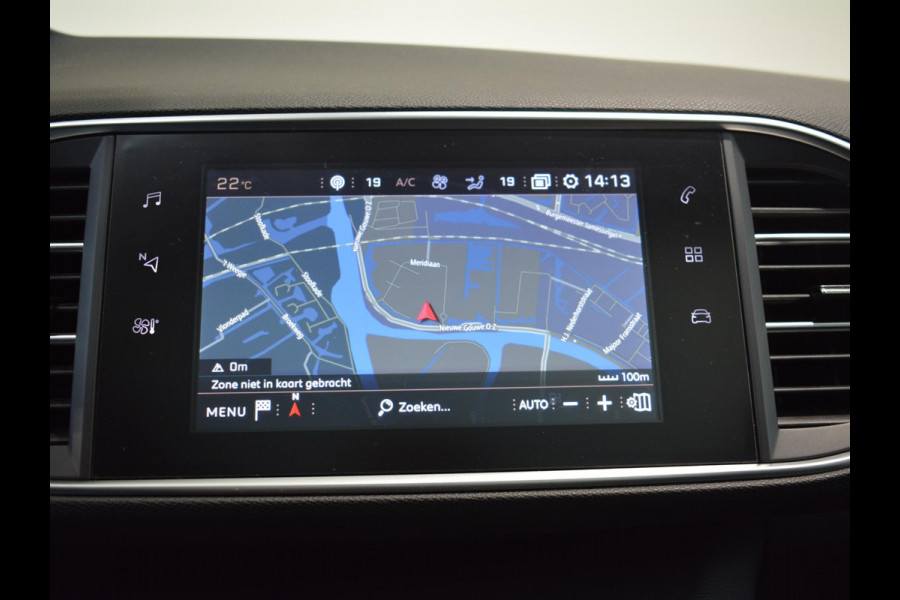 Peugeot 308 1.2 PureTech Allure | 130pk | Panoramadak | Trekhaak | Climate Control | Parkeersensoren |
