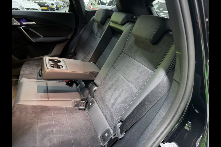 BMW X1 XDrive30e M-SPORT 327PK PANO/LEDER/H-KARDON/MASSAGE/M-STOELEN/DAB/CARPLAY//
