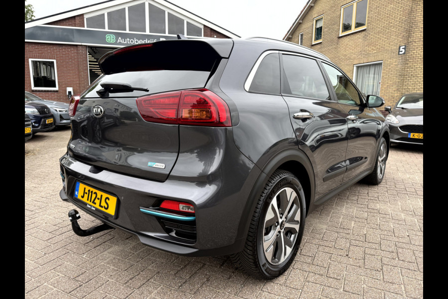 Kia e-Niro ExecutiveLine 64 kWh Trekhaak, App Connect, Leer, Camera, Stoel/Stuur Verwarming