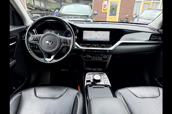 Kia e-Niro ExecutiveLine 64 kWh Trekhaak, App Connect, Leer, Camera, Stoel/Stuur Verwarming