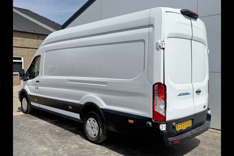 Ford E-Transit 68 kWh 184PK L4H3 Elektrisch 317km WLTP 95,9% SOH BEV Snelladen Climate Control Cruise Control Carplay Stoelverwarming Parkeersensoren v+a Laadkabel