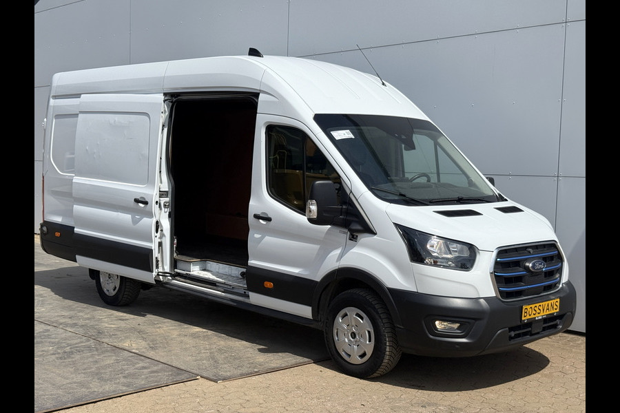 Ford E-Transit 68 kWh 184PK L4H3 Elektrisch 317km WLTP 95,9% SOH BEV Snelladen Climate Control Cruise Control Carplay Stoelverwarming Parkeersensoren v+a Laadkabel