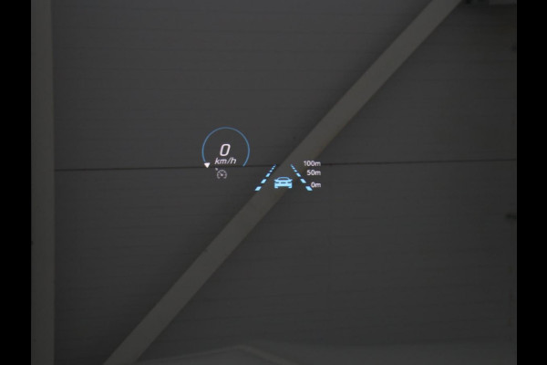 Mercedes-Benz GLA 200 AMG Line | Panoramadak | Trekhaak | Head up | Memory | Camera | Park assist | Sfeerverlichting | Full LED | Half Leder | Stoelverwarming | Cruise control | Carplay