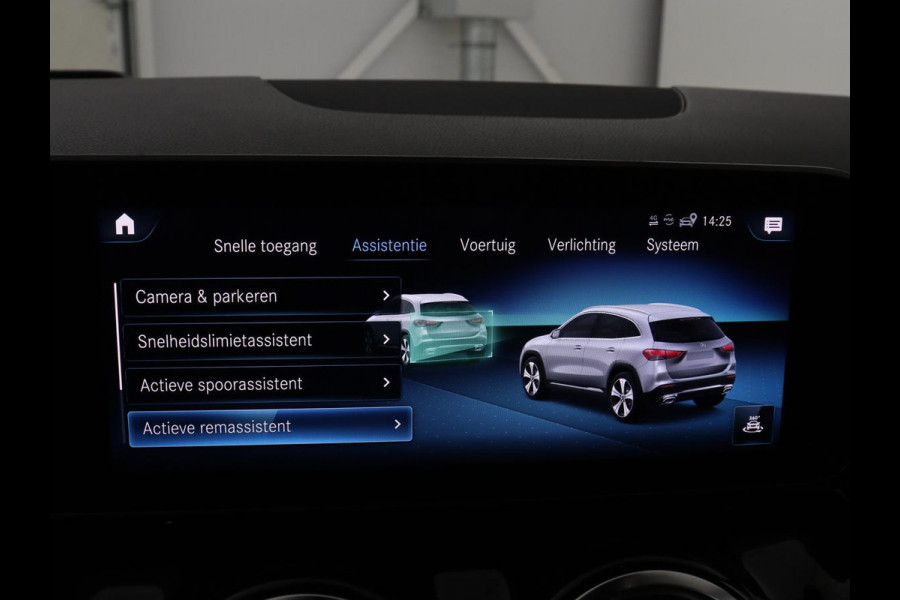 Mercedes-Benz GLA 200 AMG Line | Panoramadak | Trekhaak | Head up | Memory | Camera | Park assist | Sfeerverlichting | Full LED | Half Leder | Stoelverwarming | Cruise control | Carplay
