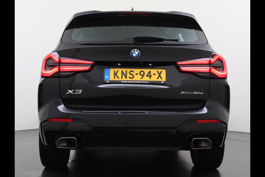 BMW X3 xDrive30e VAN: 40.900,- VOOR: 38.877,- UW WKVOORDEEL: 2.023,-PHEV | M-SPORT| DEALER ONDERHOUDEN| CAMERA| ELEKTRISCHE ACHTERKLEP| APPLE CARPLAY| RIJKLAARPRIJS