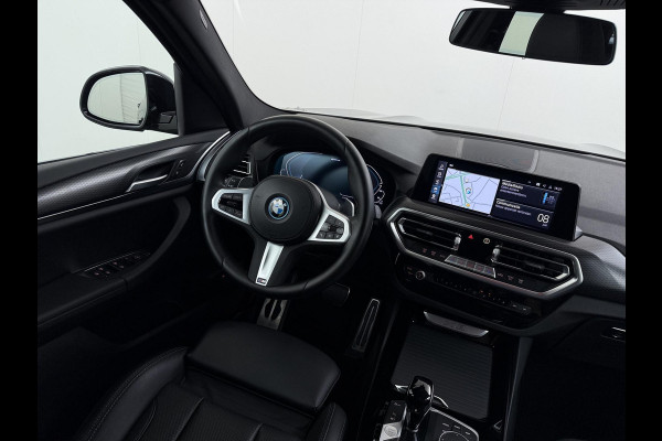 BMW X3 xDrive30e VAN: 40.900,- VOOR: 38.877,- UW WKVOORDEEL: 2.023,-PHEV | M-SPORT| DEALER ONDERHOUDEN| CAMERA| ELEKTRISCHE ACHTERKLEP| APPLE CARPLAY| RIJKLAARPRIJS