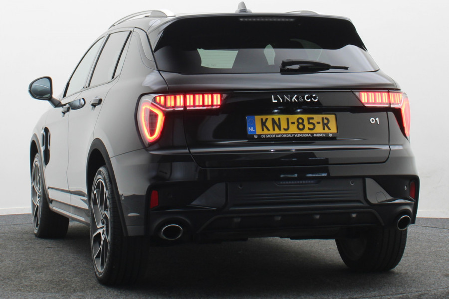 Lynk & Co 01 1.5 Plug-in Hybrid 360° Camera, Panoramadak, Zwarte hemel, ACC, Keyless, PDC, LED, 20''