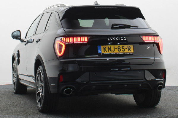 Lynk & Co 01 1.5 Plug-in Hybrid 360° Camera, Panoramadak, Zwarte hemel, ACC, Keyless, PDC, LED, 20''