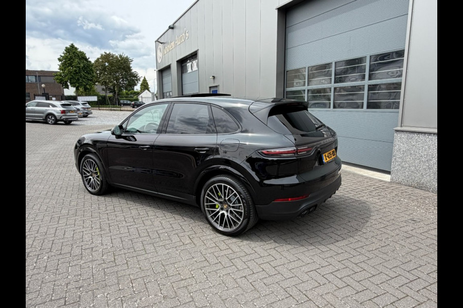 Porsche Cayenne 3.0 E-HYBRID Platinum Edtion