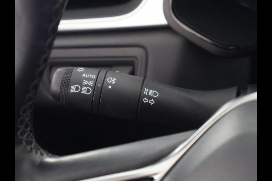 Renault Captur 1.6 E-Tech Full Hybrid 145 Techno | Navigatie | 1e eigenaar | Dodehoek Detectie | Camera | Parkeersensoren |