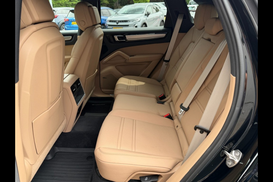 Porsche Cayenne 3.0 E-HYBRID Platinum Edtion