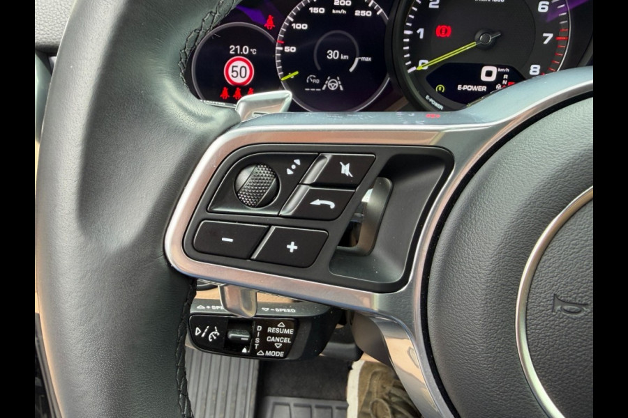 Porsche Cayenne 3.0 E-HYBRID Platinum Edtion