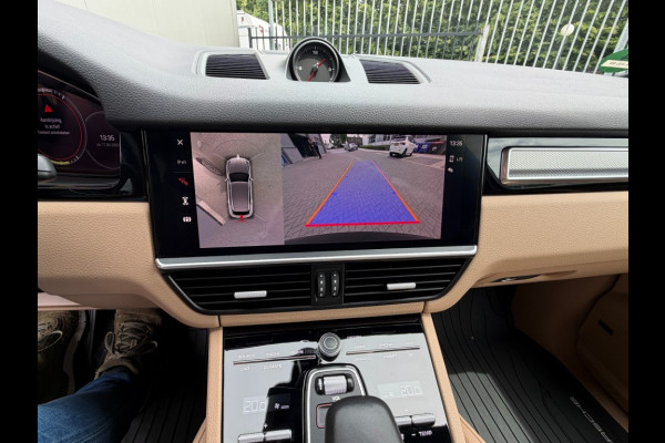Porsche Cayenne 3.0 E-HYBRID Platinum Edtion