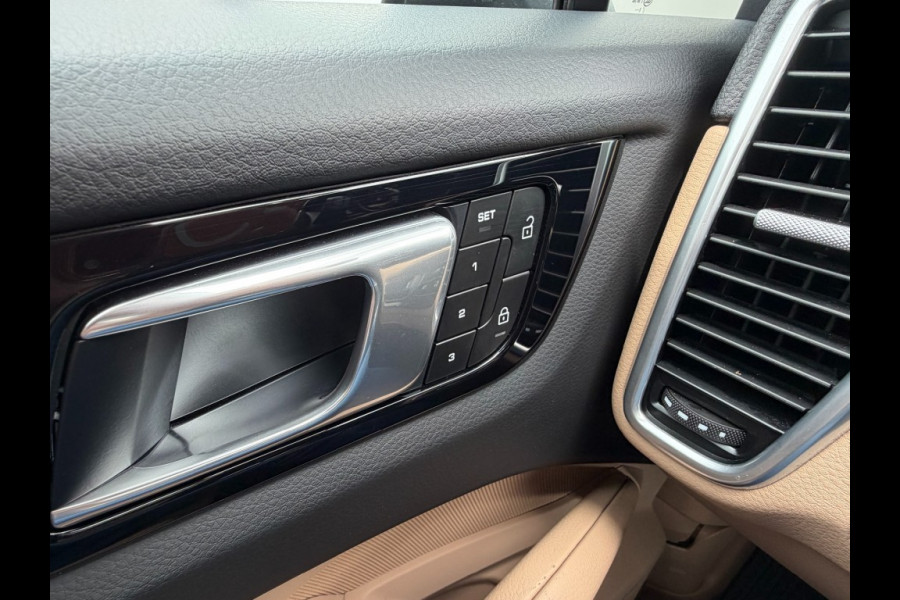Porsche Cayenne 3.0 E-HYBRID Platinum Edtion