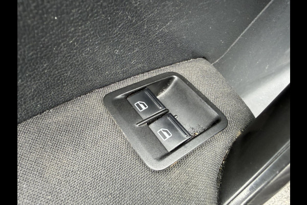 Volkswagen Caddy Maxi 2.0 TDI Trendline 5p Rolstoel Vervoer | Adaptive Cruise Control | Parkeersensoren | Lichtmetalen Velgen |