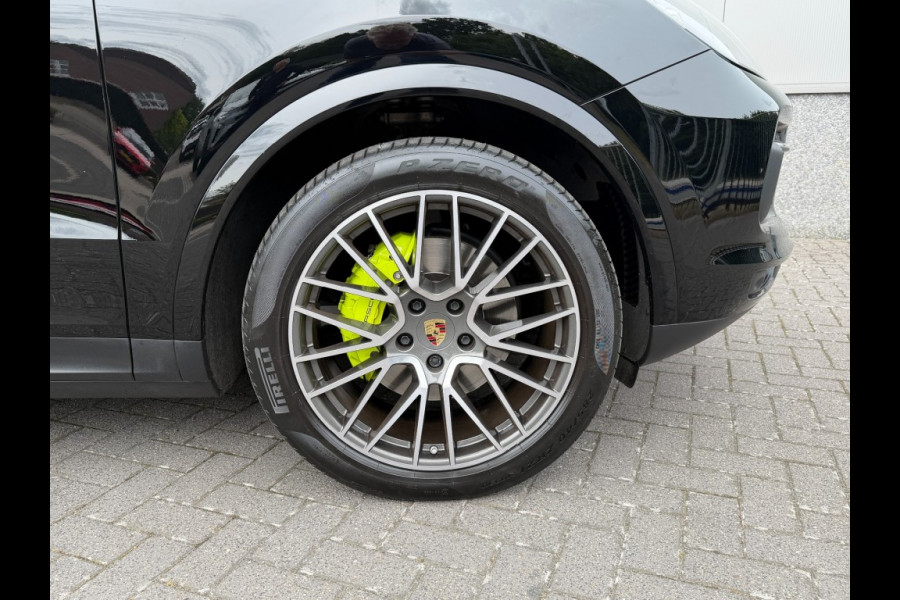 Porsche Cayenne 3.0 E-HYBRID Platinum Edtion