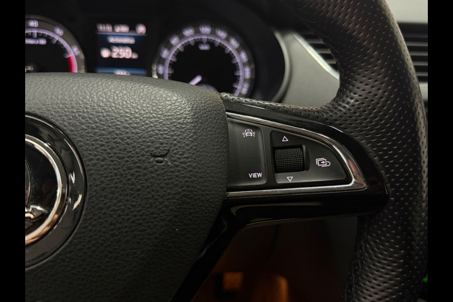 Škoda Octavia Combi 1.0 TSI Sportline Business | NAP | Keyless | Cruise Control | Stoelverwarming | Camera | Canton