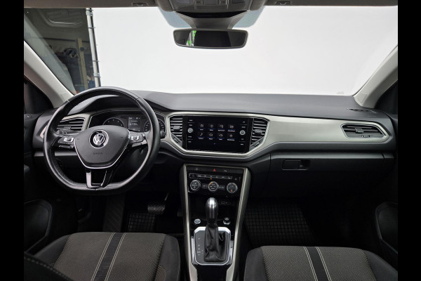 Volkswagen T-Roc 1.5 TSI Style Business | Automaat| Trekhaak| Keyless entry| Full LED|