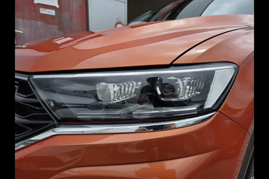 Volkswagen T-Roc 1.5 TSI Style Business | Automaat| Trekhaak| Keyless entry| Full LED|