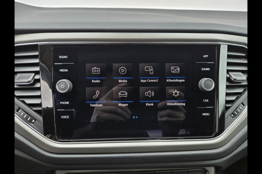 Volkswagen T-Roc 1.5 TSI Style Business | Automaat| Trekhaak| Keyless entry| Full LED|