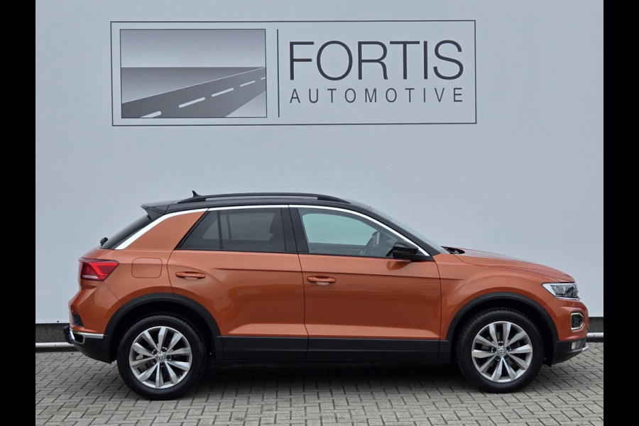 Volkswagen T-Roc 1.5 TSI Style Business | Automaat| Trekhaak| Keyless entry| Full LED|