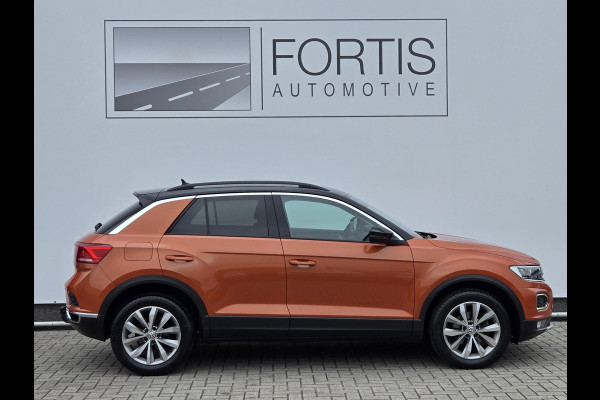 Volkswagen T-Roc 1.5 TSI Style Business | Automaat| Trekhaak| Keyless entry| Full LED|