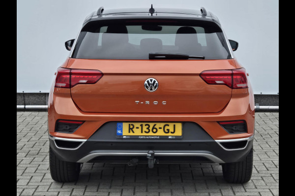Volkswagen T-Roc 1.5 TSI Style Business | Automaat| Trekhaak| Keyless entry| Full LED|