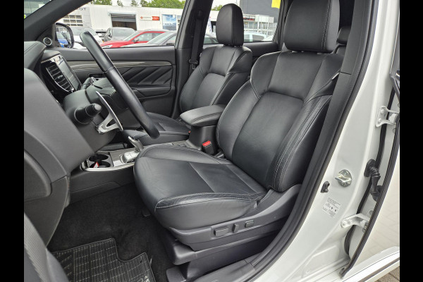 Mitsubishi Outlander 2.4 PHEV Intense S | Dealeronderhouden| Metallic Wit | Trekhaak 1500KG|